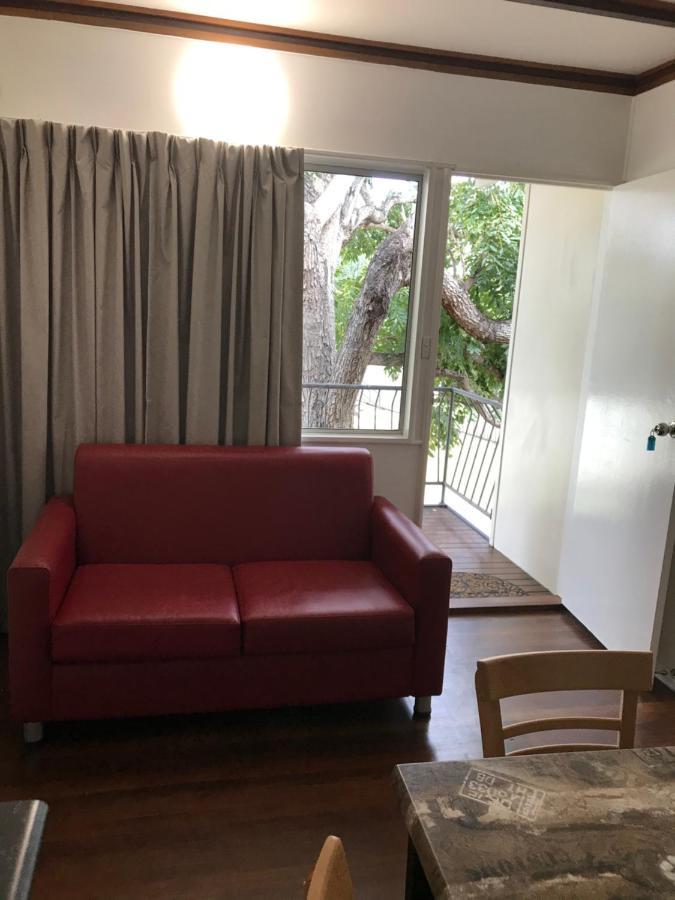 Ferienwohnung Ocean Breeze Units Bowen Exterior foto