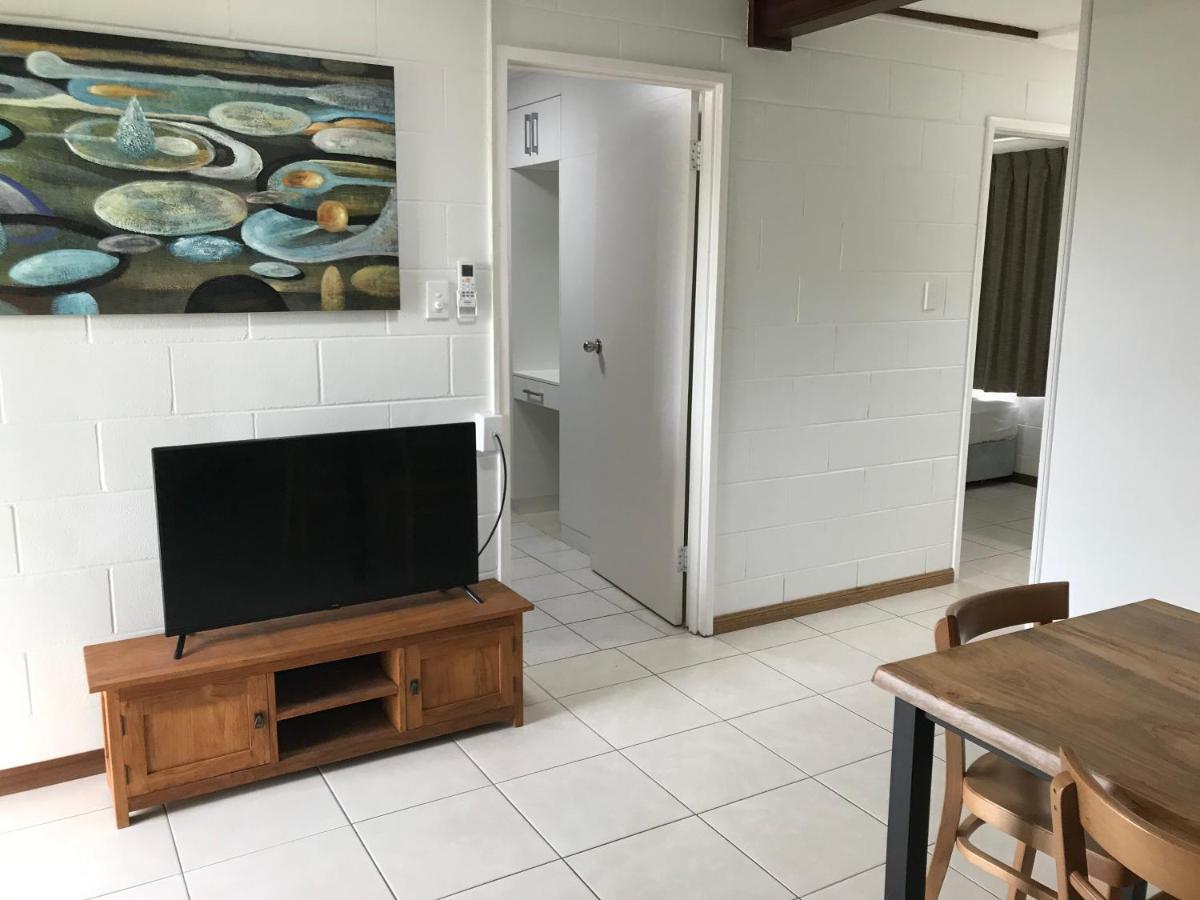 Ferienwohnung Ocean Breeze Units Bowen Exterior foto